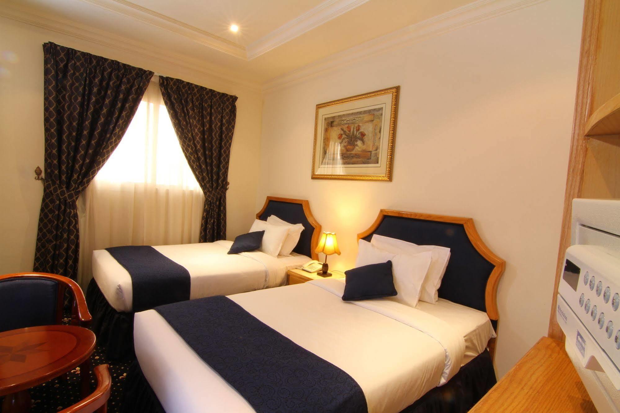 דוחה Cayam Hotel מראה חיצוני תמונה